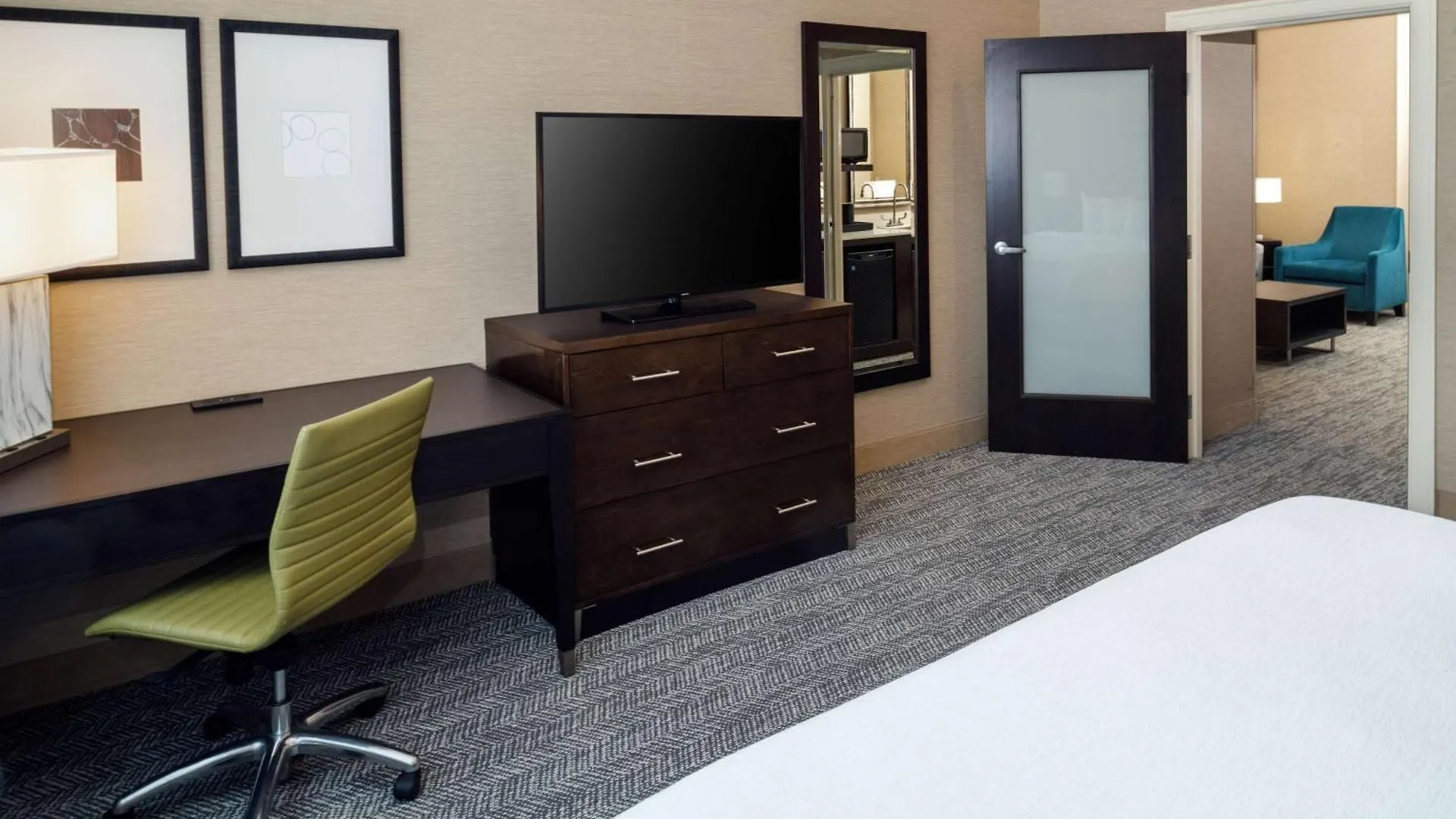 Embassy Suites Saint Louis - Downtown 4*,