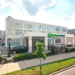 Express West End By Ihg Saint Louis